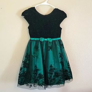 Girl's Dress
